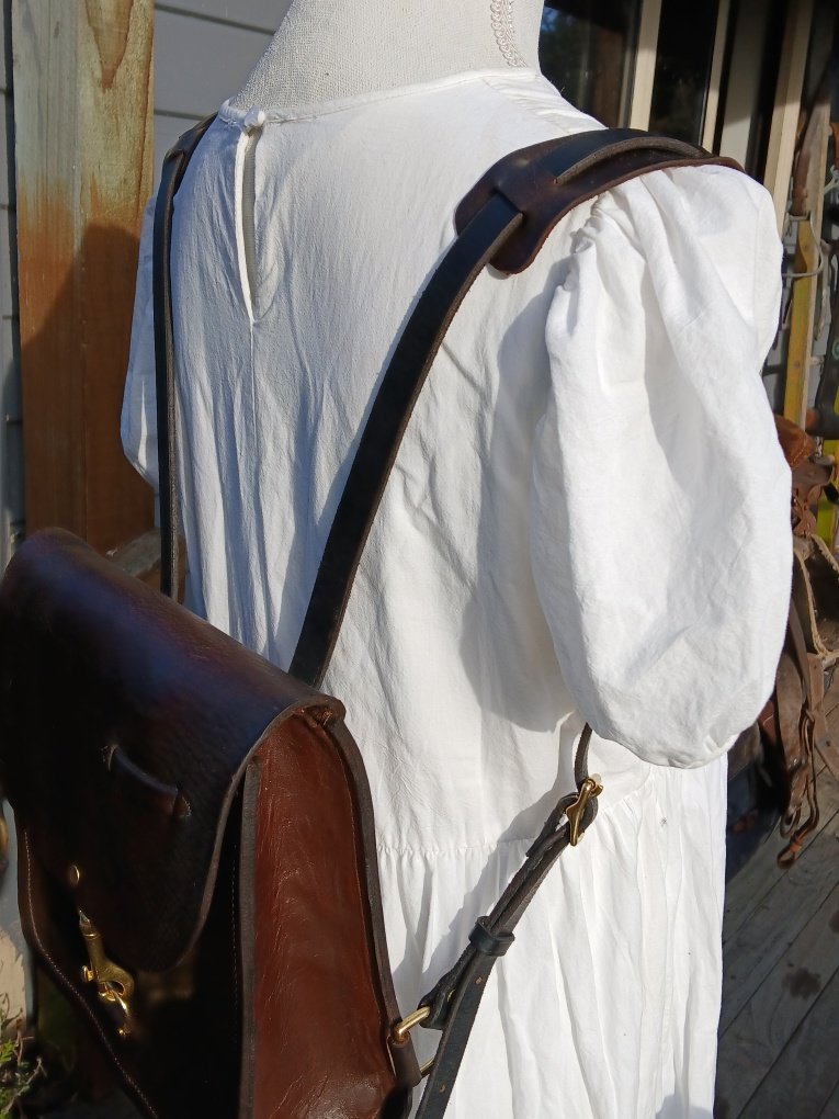 Vintage Leather Backpack 'The Clydie' - Image 2